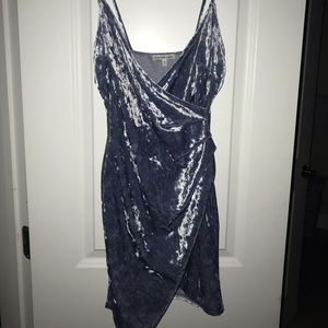 Crushed velvet blue dress